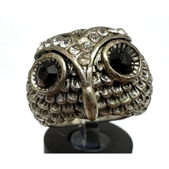 The Unbranded Brand Jewelry - Owl Ring detailed Silver Tone Rhinestone Eyes Statement Ring Size ~5.5